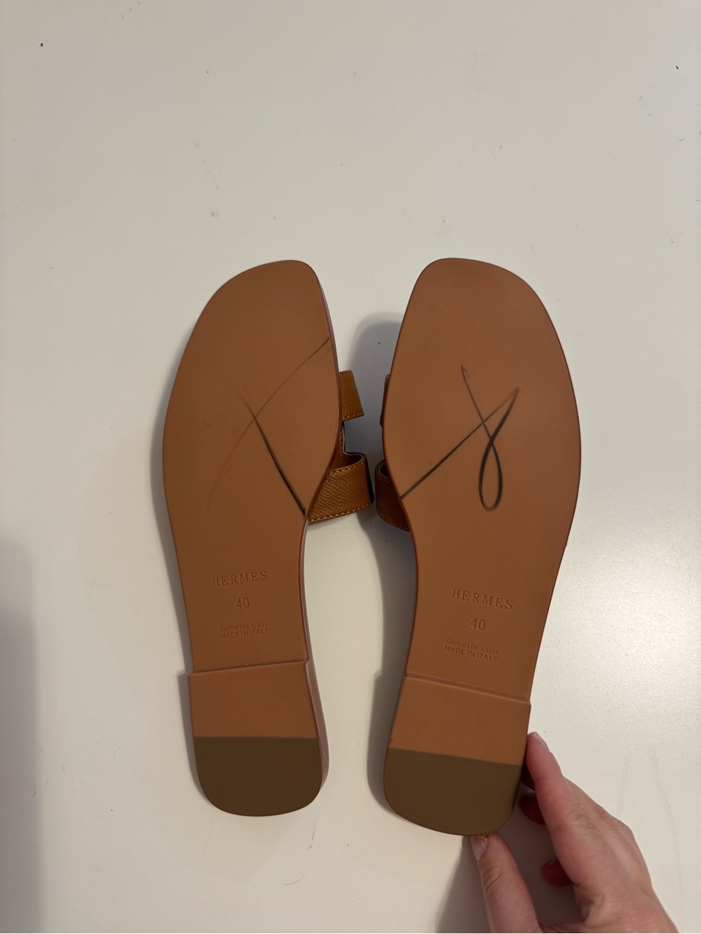 Luxury inspired brown slip on sandals size US 9 - Picture 4 of 5